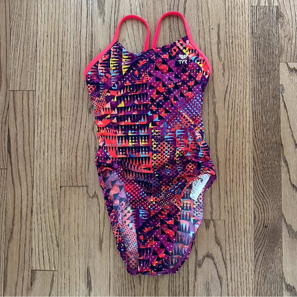 TYR Girls Competitive Swimsuit 26. Washed Never Worn.